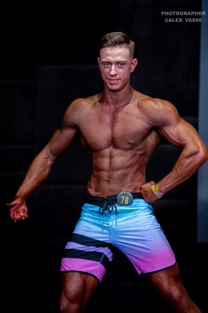 MEN'S PHYSIQUE-НОВИЧКИ
